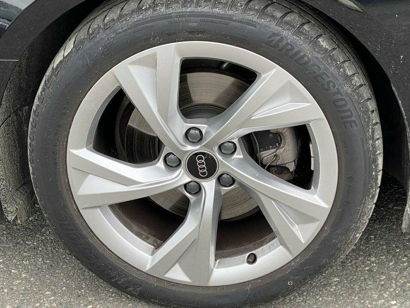 Audi A4 Avant 35 TFSI S tronic S line Pelle Matrix Led