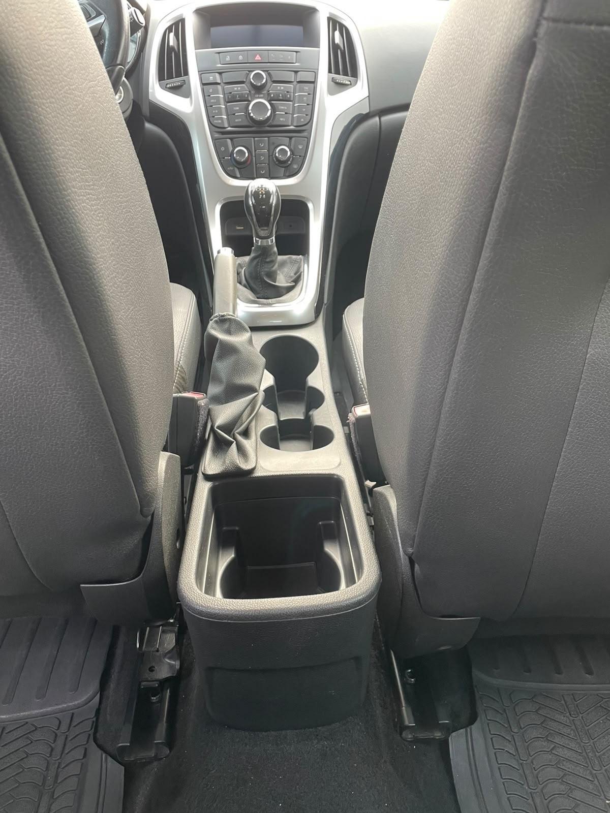 Opel Astra 1.4 100CV 5 porte Cosmo