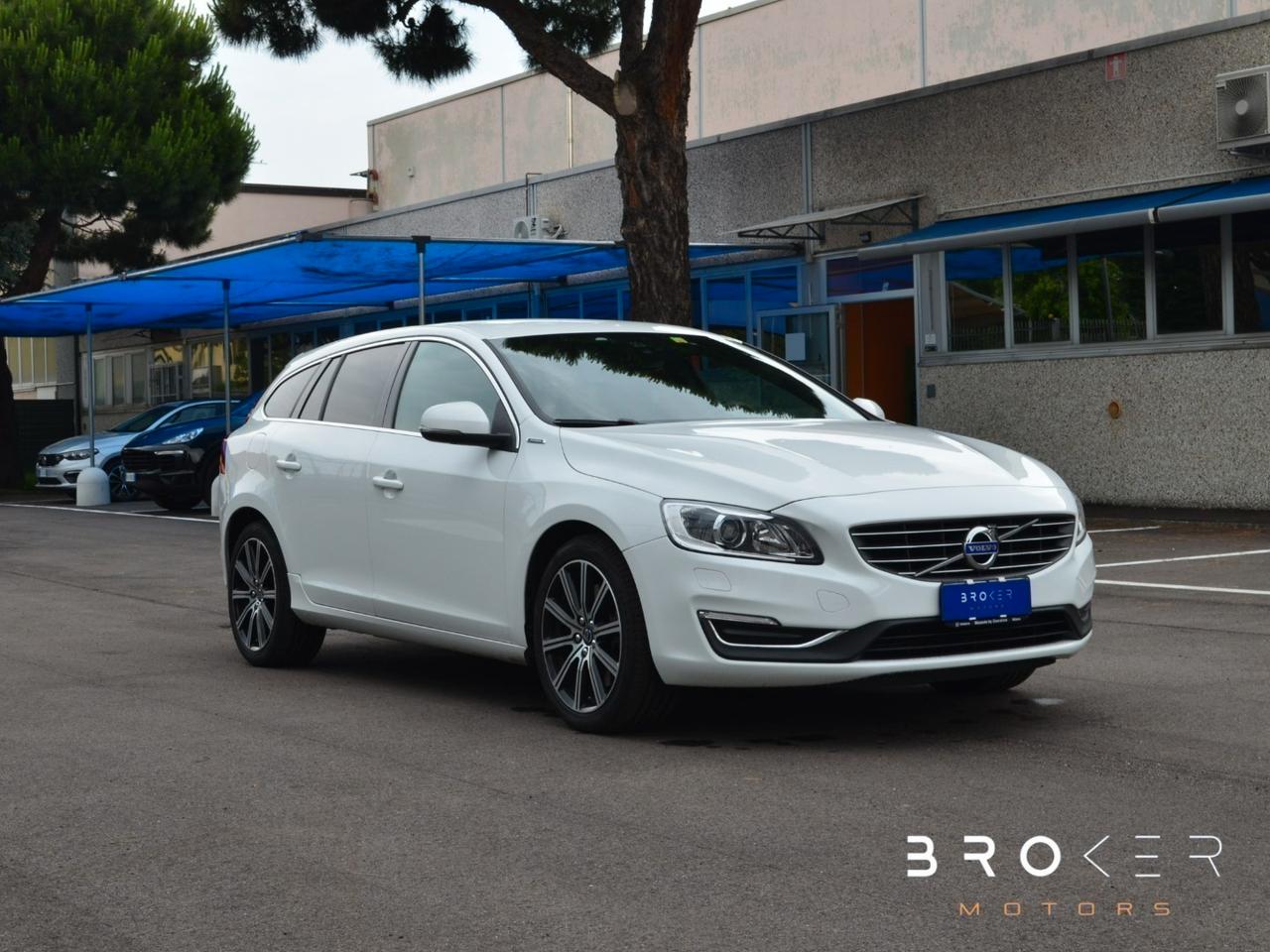 Volvo V60 2.4 d6 Hybrid Summum Twin Engine 1PROP.