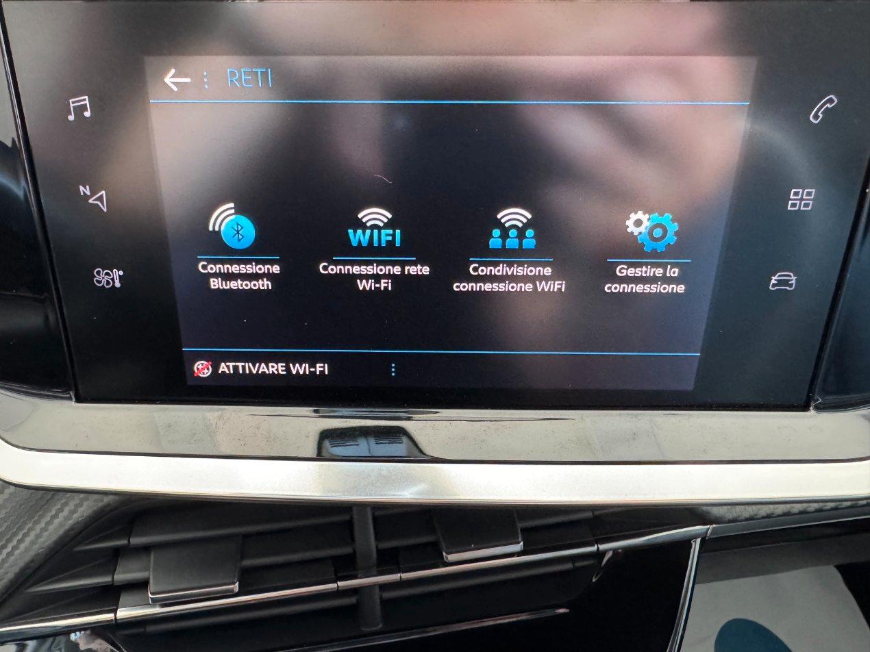 Peugeot 2008 1.2 GT Line 130cv Navi Carplay Uniprop