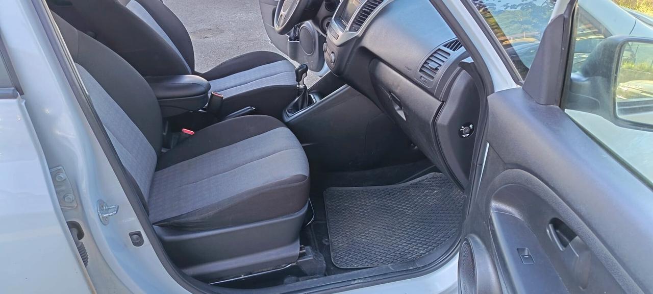 Kia Venga 1.4 CRDi 90CV Cool Navy