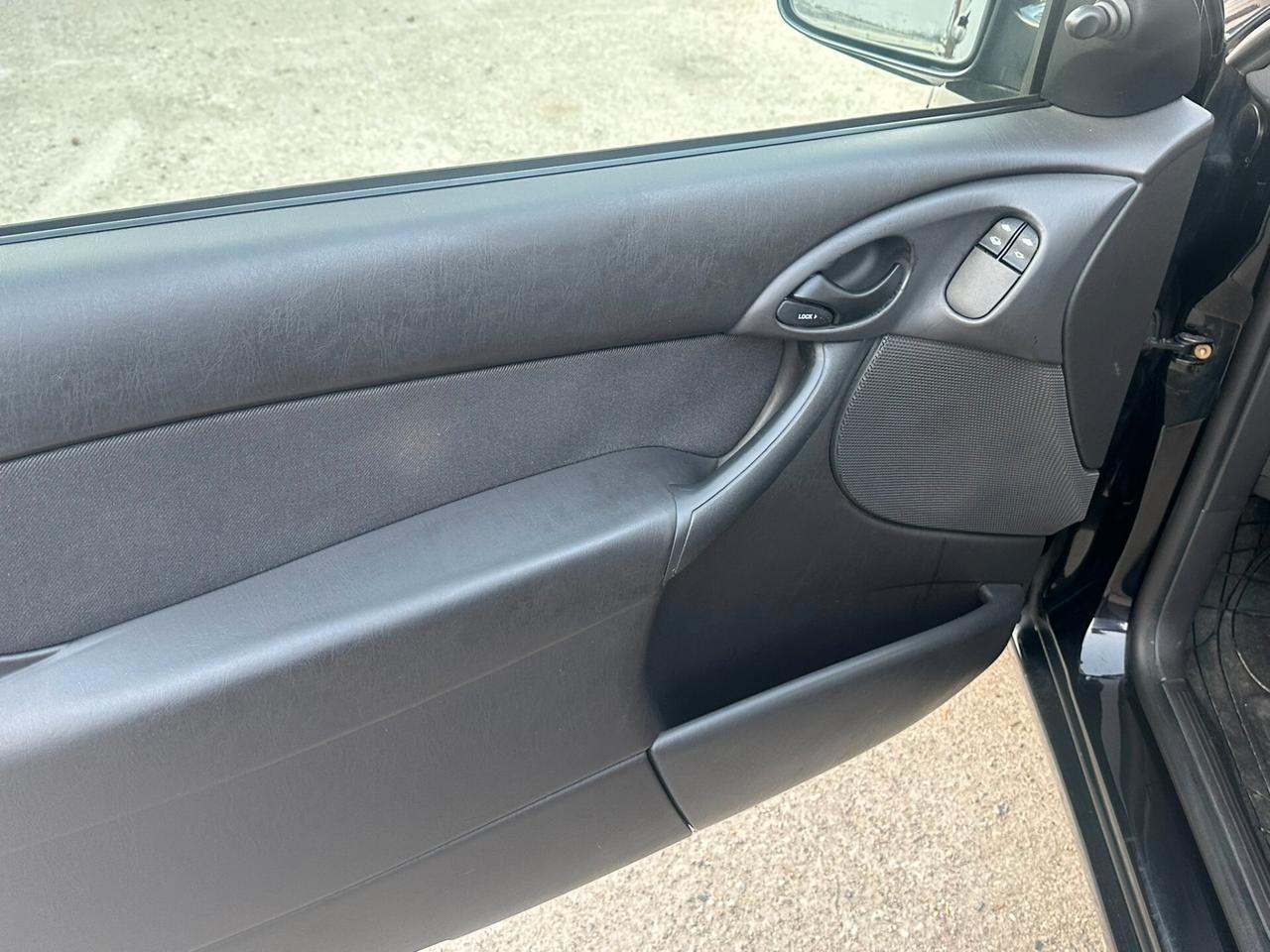 Ford Focus 1.6i 16V cat 3p. Zetec 118.000 KM