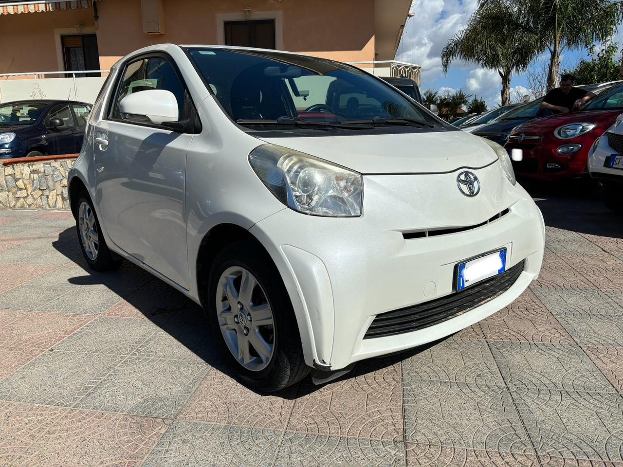 Toyota iQ 1.0 CVT Lounge