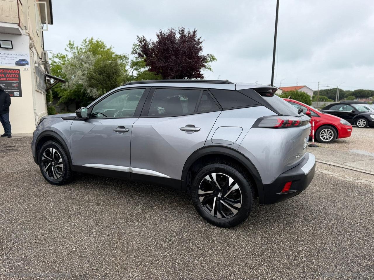 PEUGEOT 2008 PureTech 100 S&S Allure Pack
