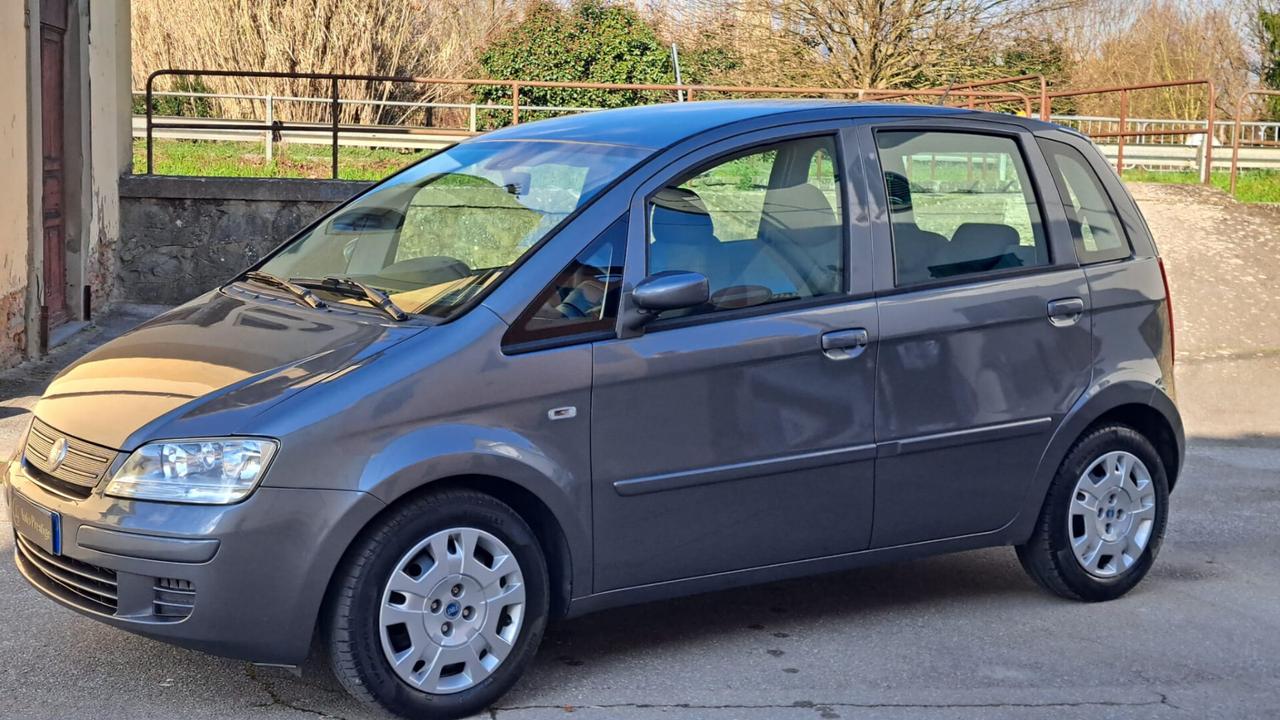 Fiat Idea 1.2 16V BlackLabel