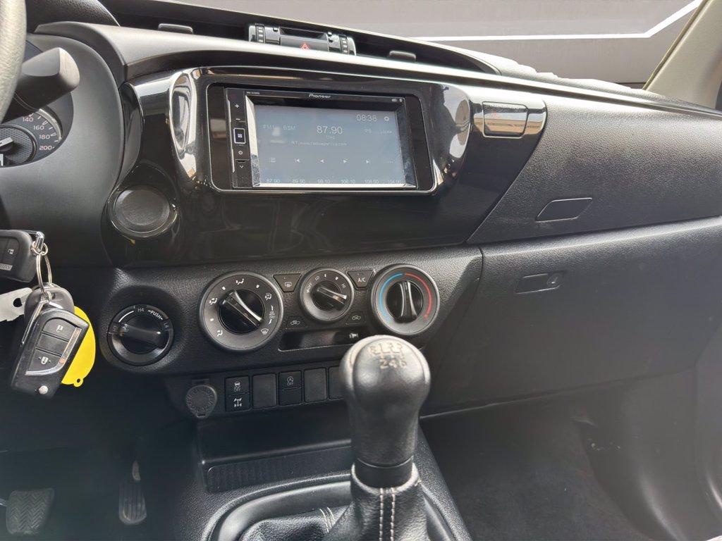 TOYOTA Hilux 2.4 d-4d SC 4x4 Comfort del 2022