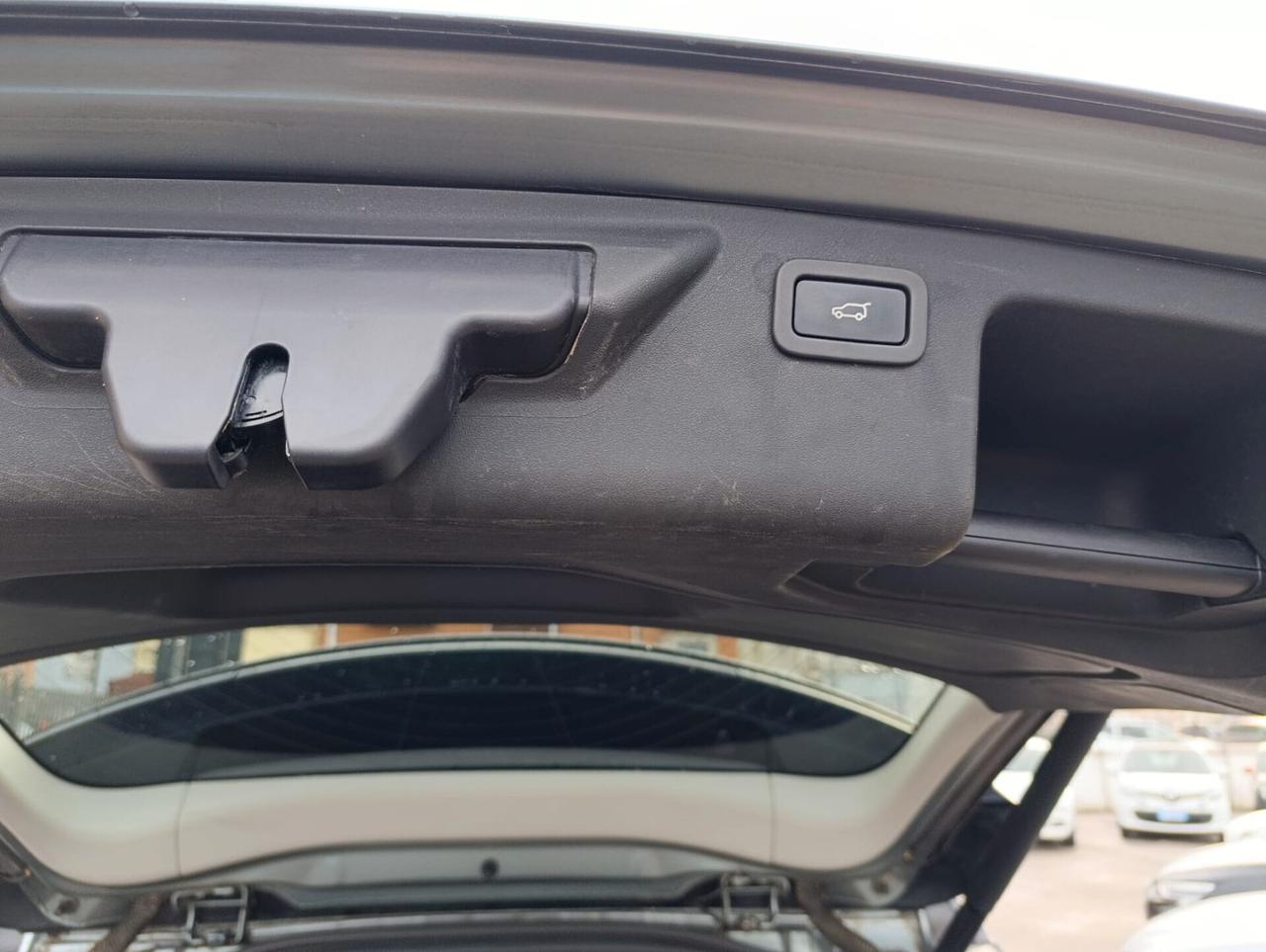 Land Rover Discovery Sport 2.0 TD4 180 CV HSE Luxury