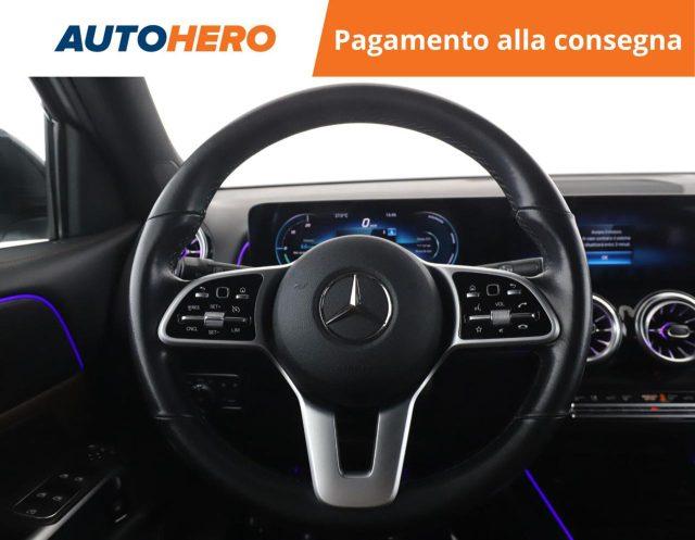 MERCEDES-BENZ GLB 200 d Automatic Sport Plus