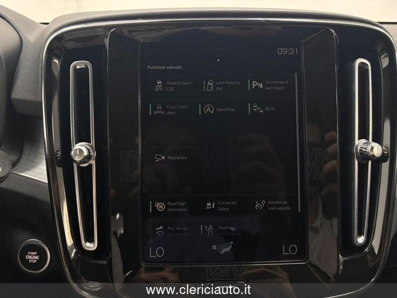 Volvo XC40 T3 Geartronic Momentum Pro