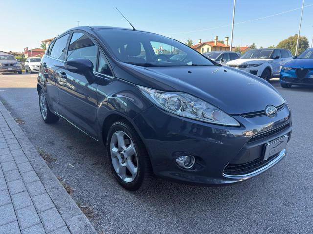 FORD Fiesta 1.6 TDCi 95 CV 5p. Titanium
