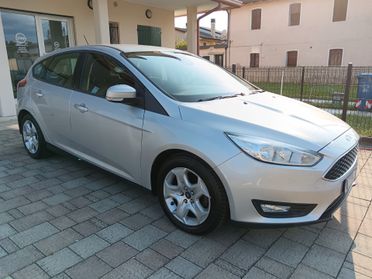 Ford Focus 1.6 120 CV GPL Plus