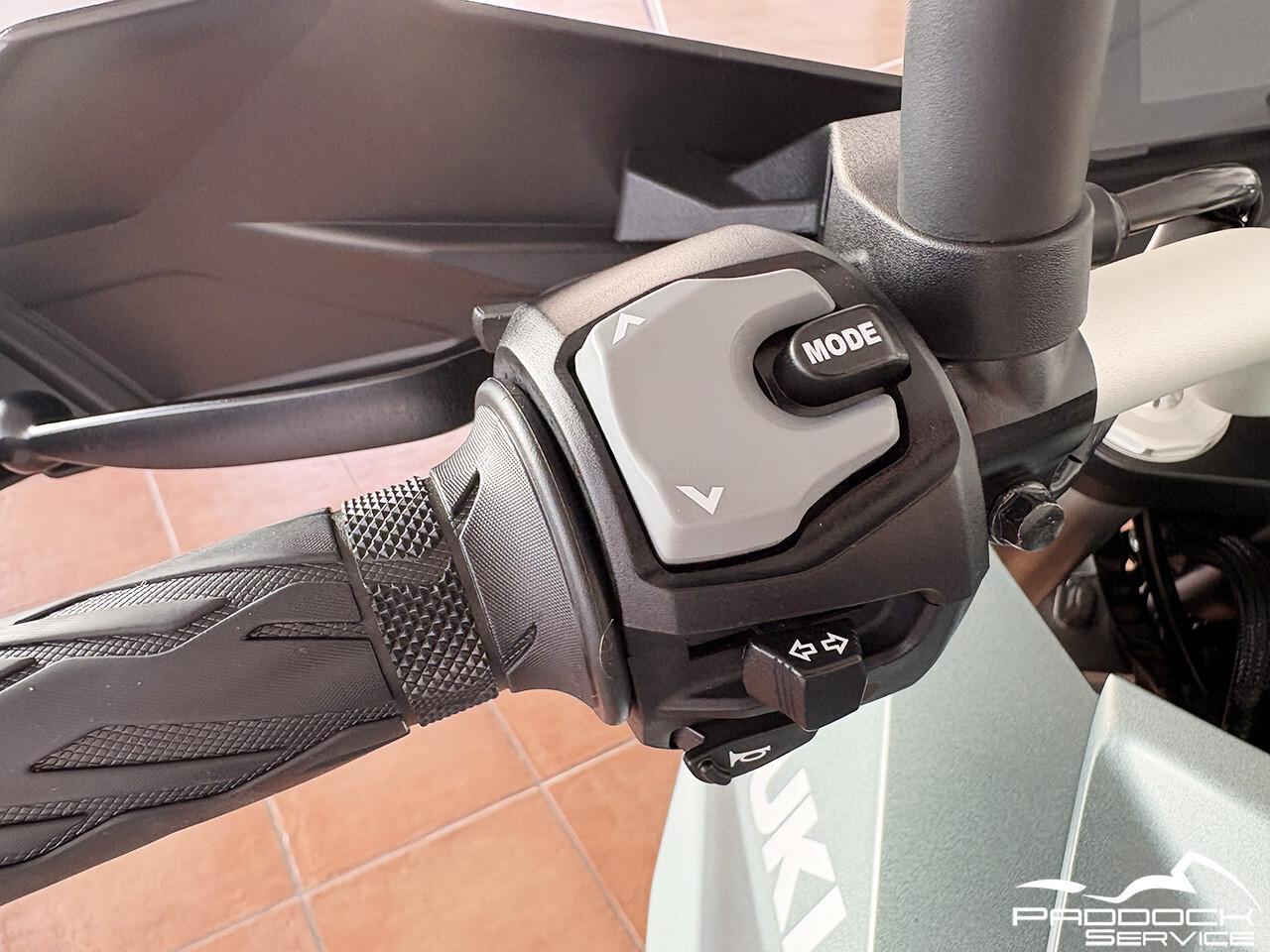 Suzuki V Strom DL 800 SE - SOLO 7.545 KM - 2024