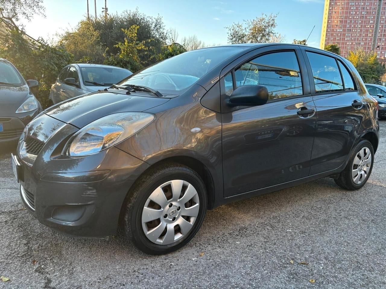 Toyota Yaris 1.0 - 5 porte Now ok Neopatentati