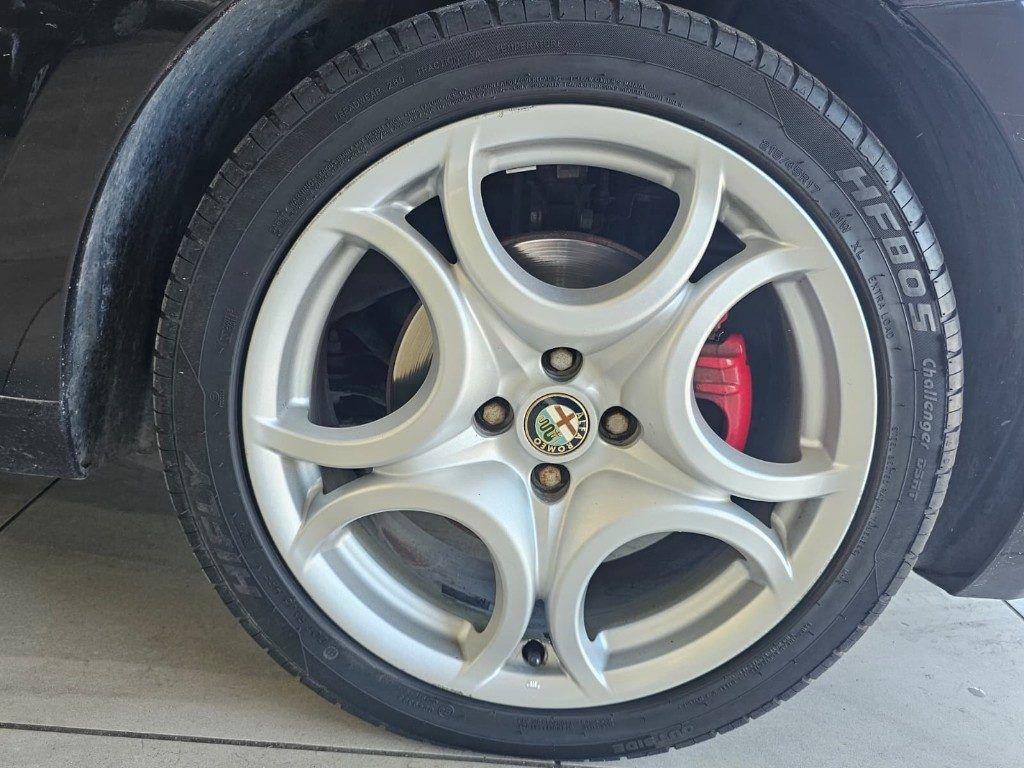 Alfa Romeo MiTo 1.6 JTDm 16V Distinctive Premium Pack