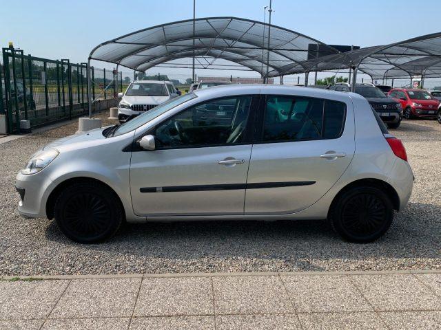 RENAULT Clio 1.4 16V 5 porte Confort