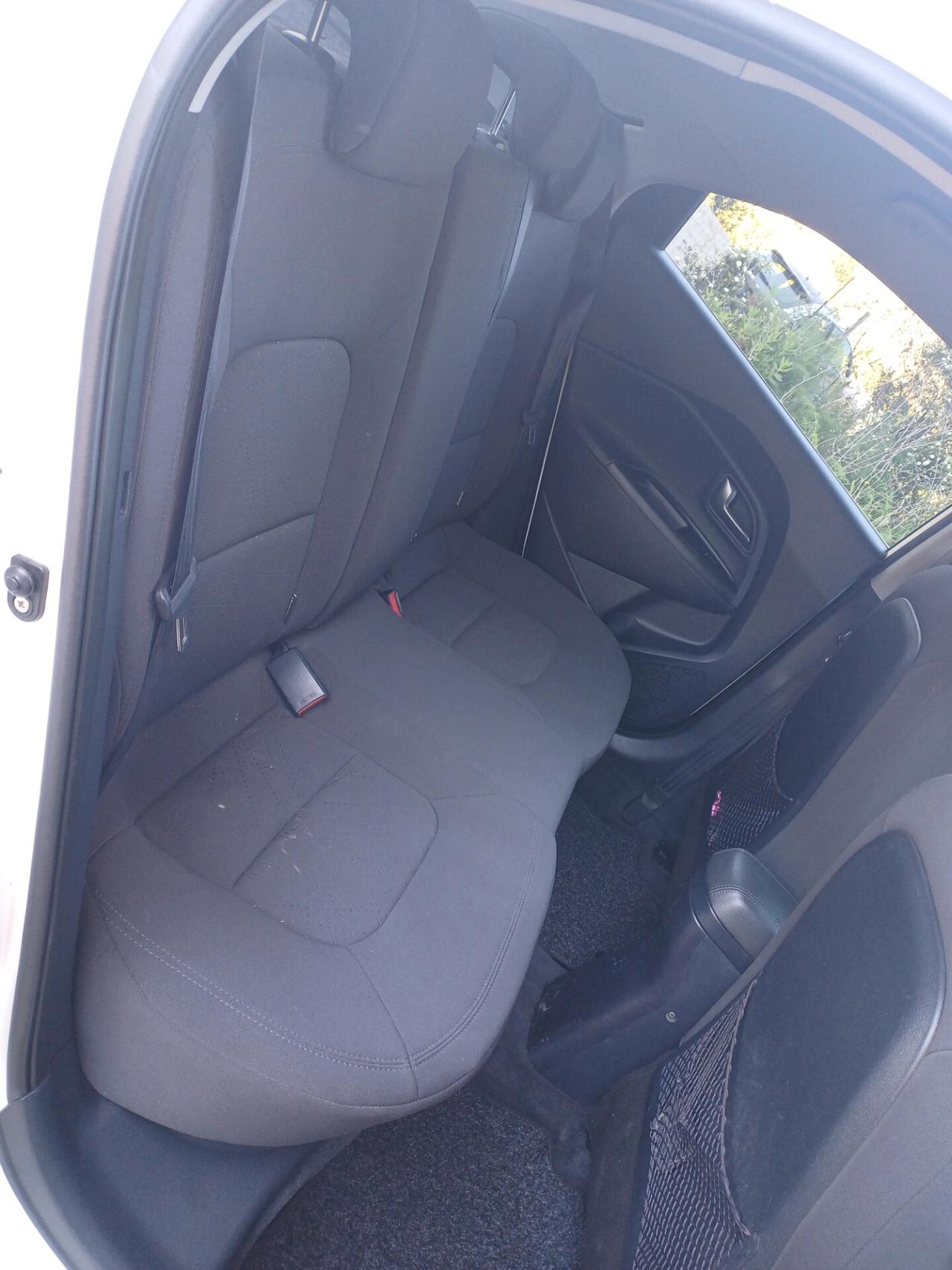 Kia Rio 1.4 CRDi 5p. Sport 2014