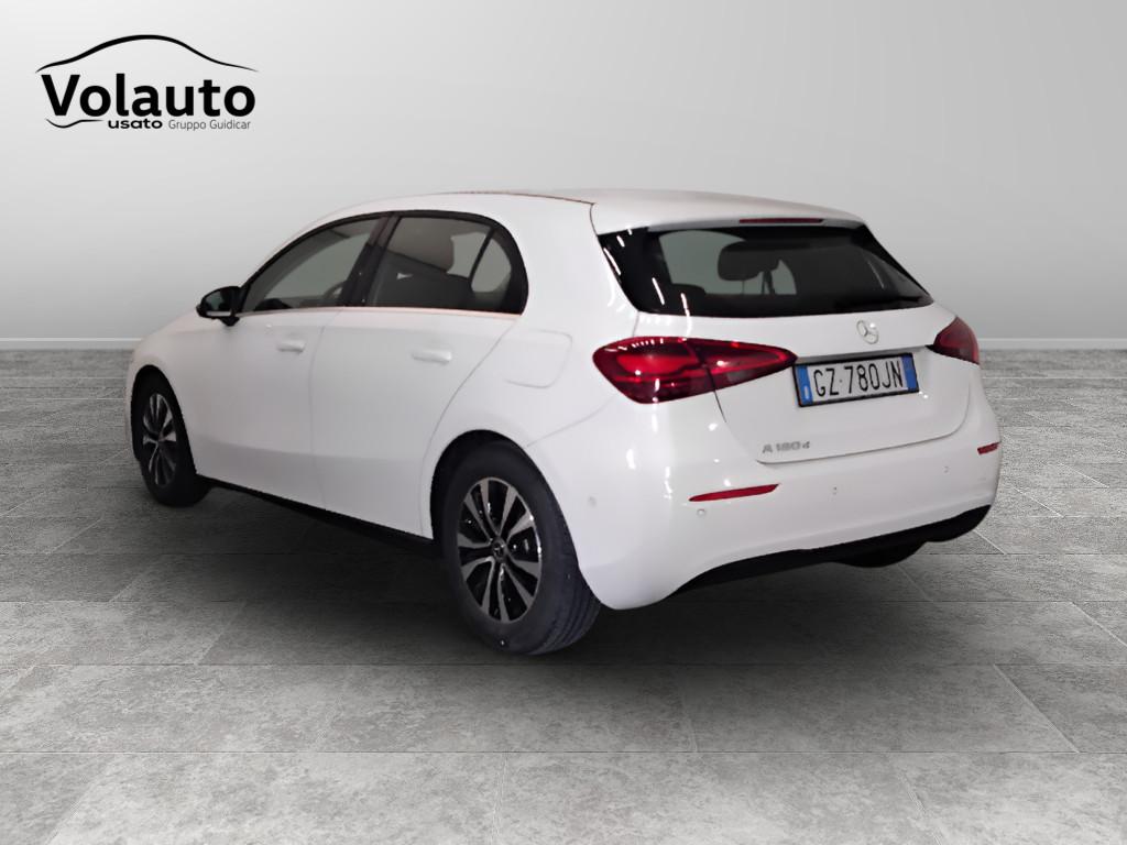 Mercedes-Benz Classe A - W177 2023 - A 180 d Advanced auto