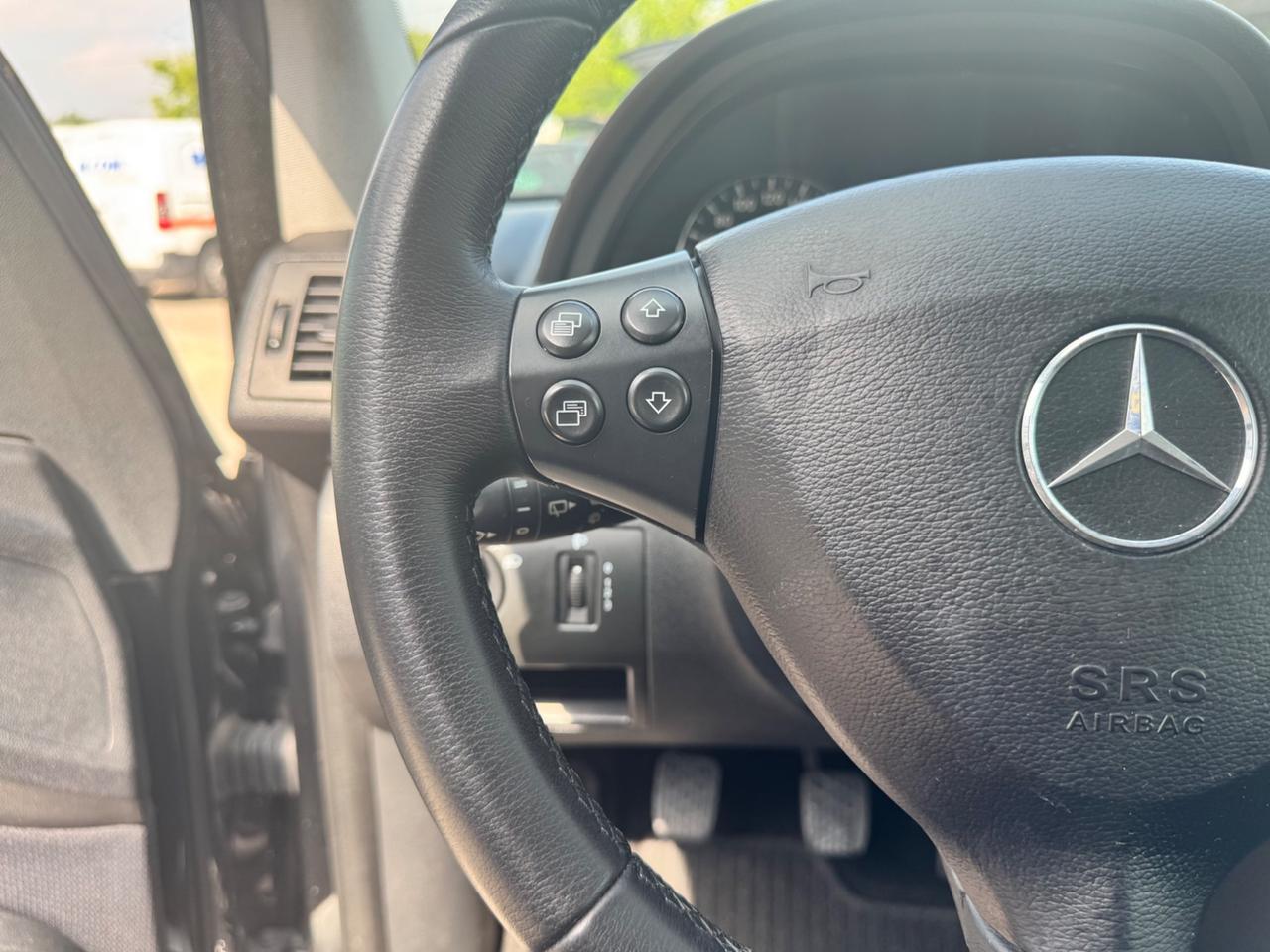 Mercedes-benz A 180 CDI Avantgarde Neopatentati Unico Proprietario