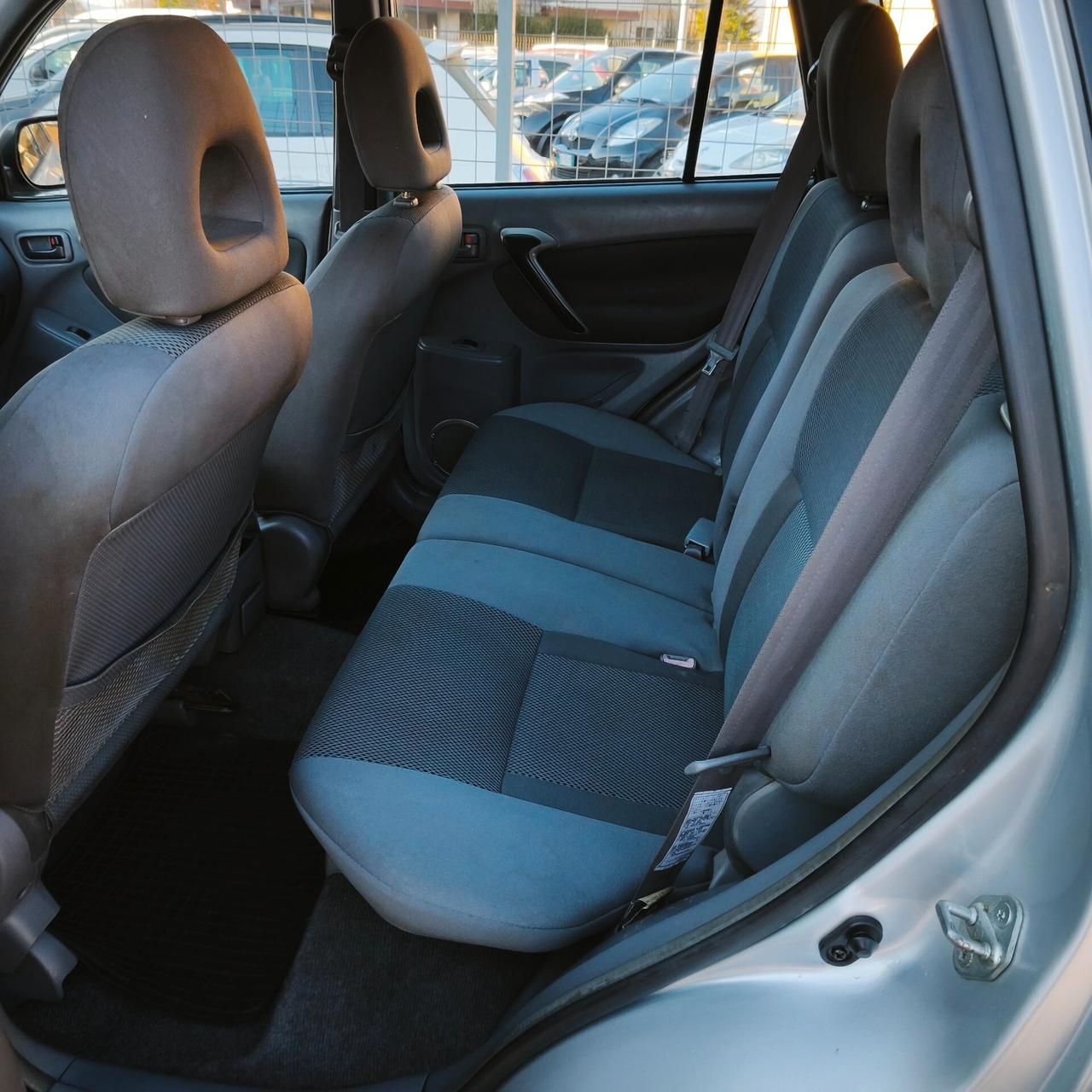 Toyota RAV 4 RAV4 2.0 Tdi D-4D cat 5 porte