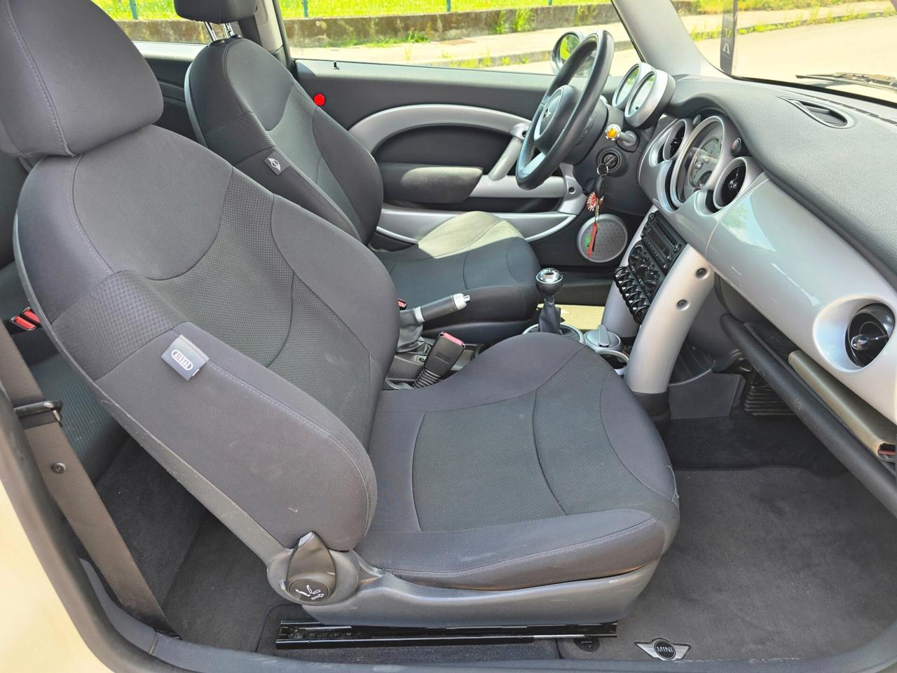 Mini COOPER 1.6 B OK PER NEOPATENTATI