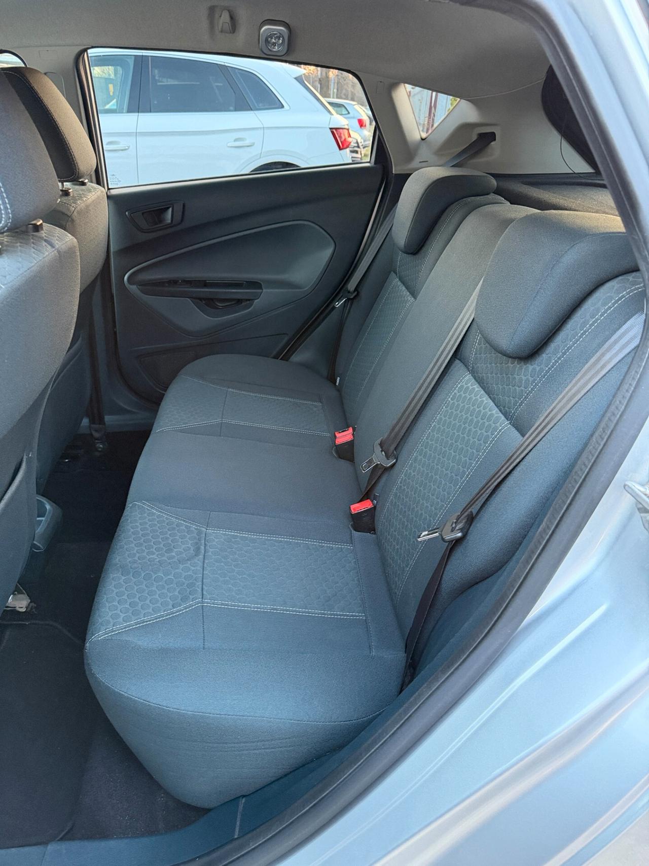 Ford Fiesta 1.4 5 porte Bz.- GPL Titanium