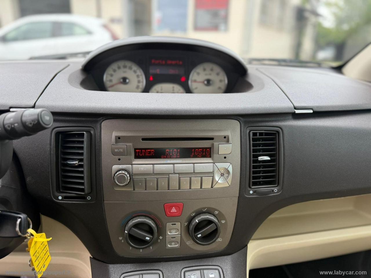 LANCIA Musa 1.4 16V Platino Plus