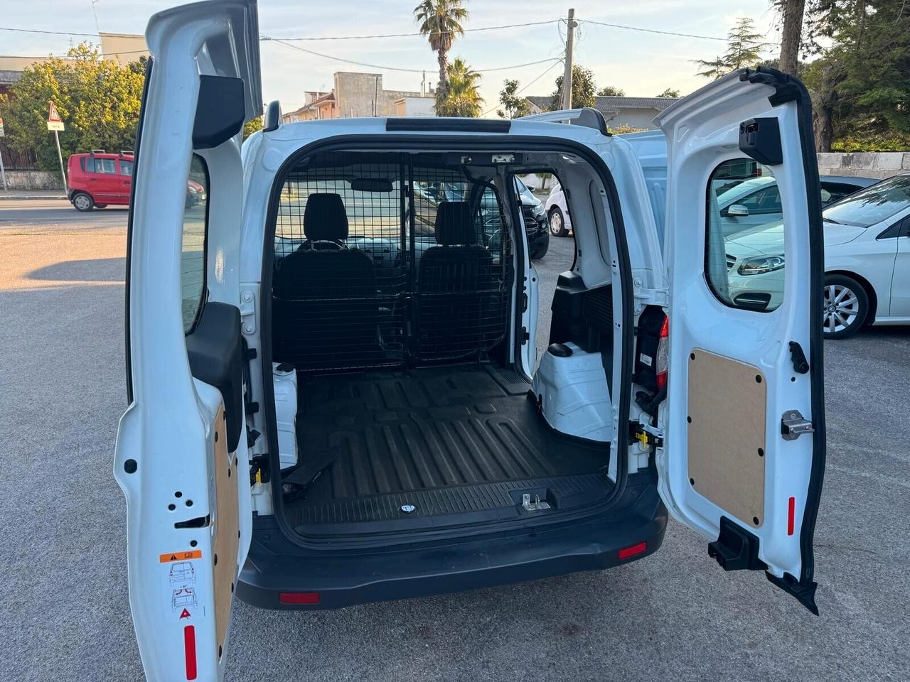 Ford Transit Courier 1.0 EcoBoost 100CV Trend