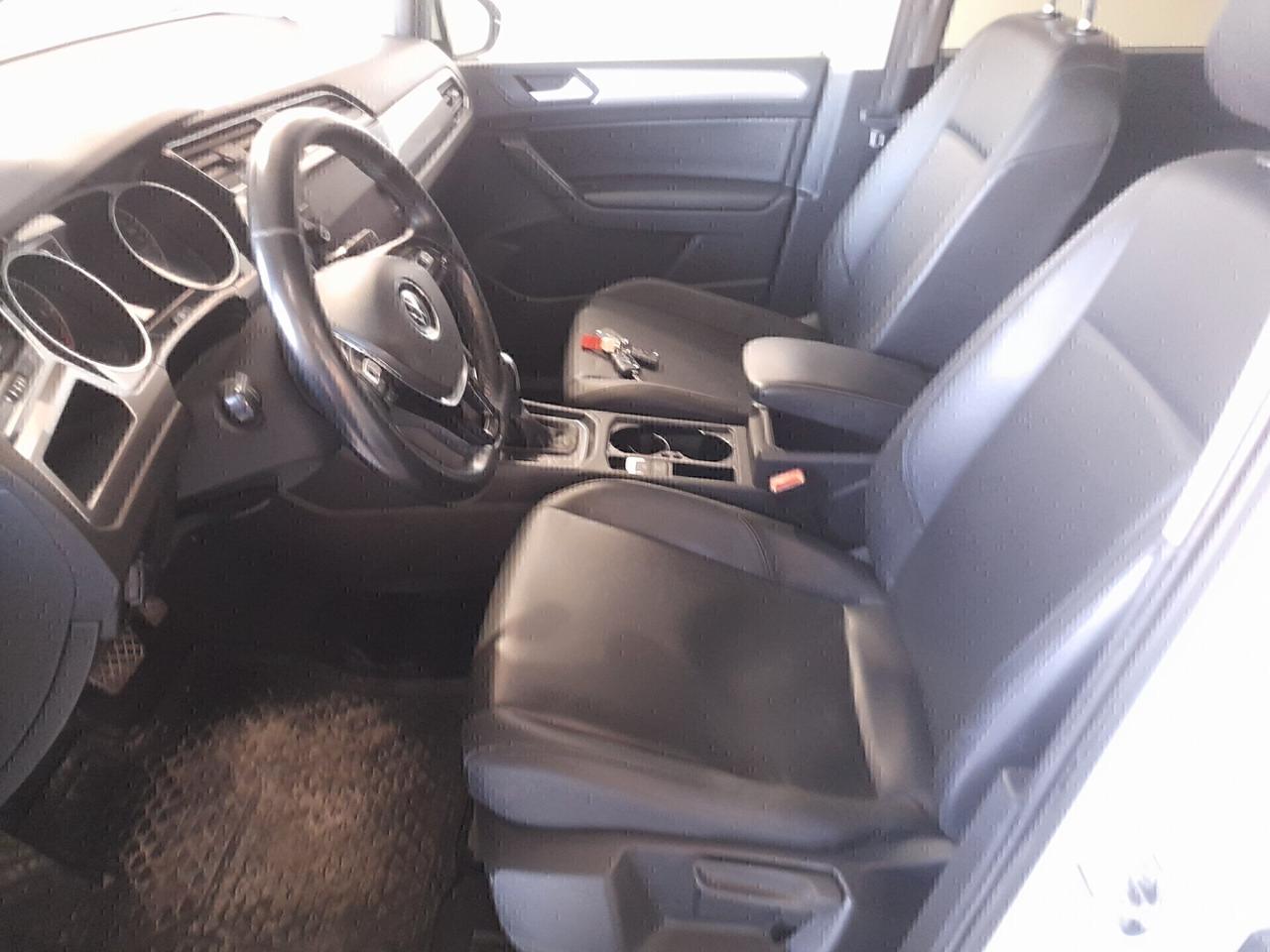 Volkswagen Touran 2.0 TDI 115 CV DSG Executive BlueMotion Technology