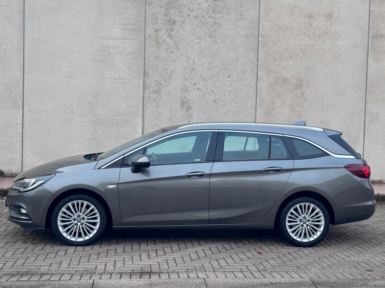 Opel Astra 1.6 CDTi 136CV aut. Sports Tourer Innovation