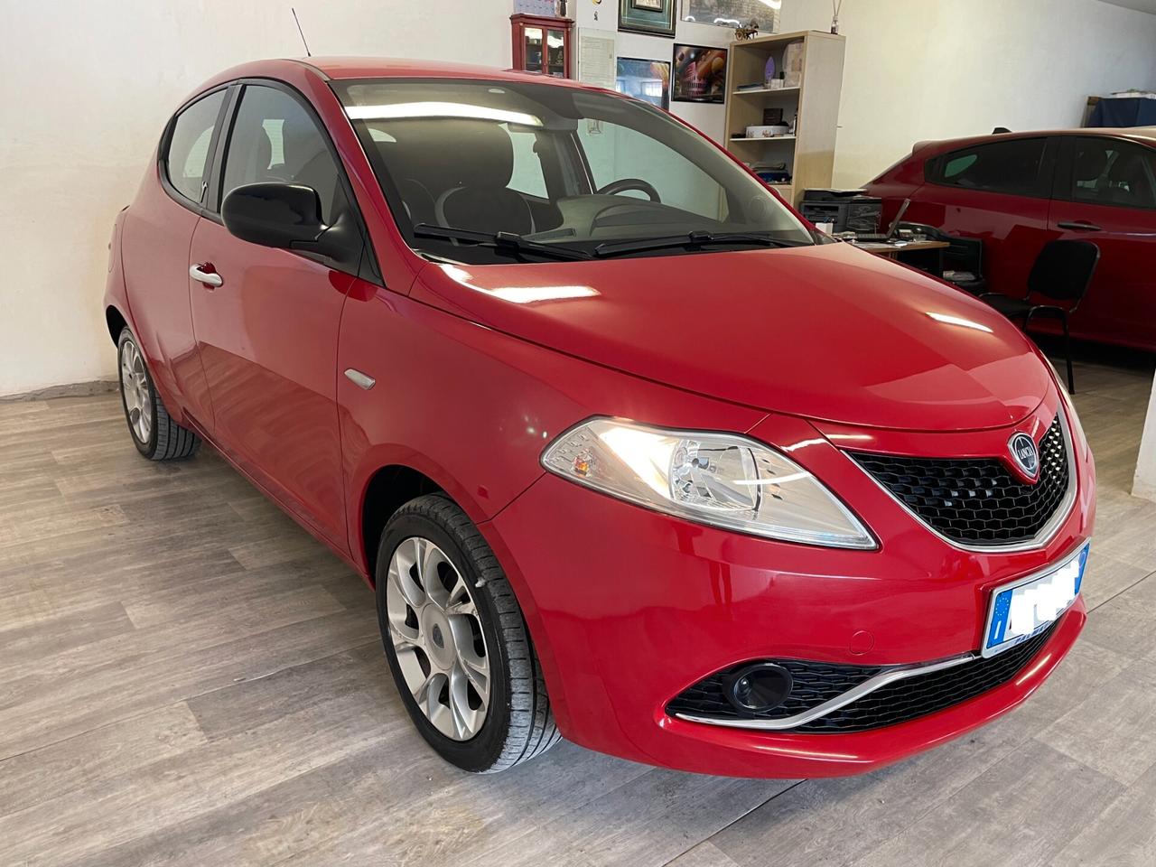 Lancia Ypsilon 1.2 GPL NUOVO Platinum Full Neopatentati