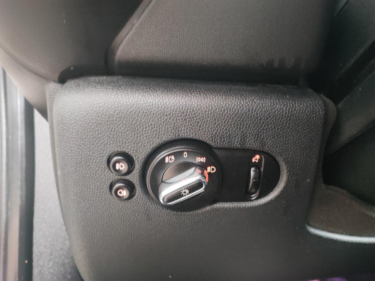 Mini 1.5 Cooper D Business XL 5 porte