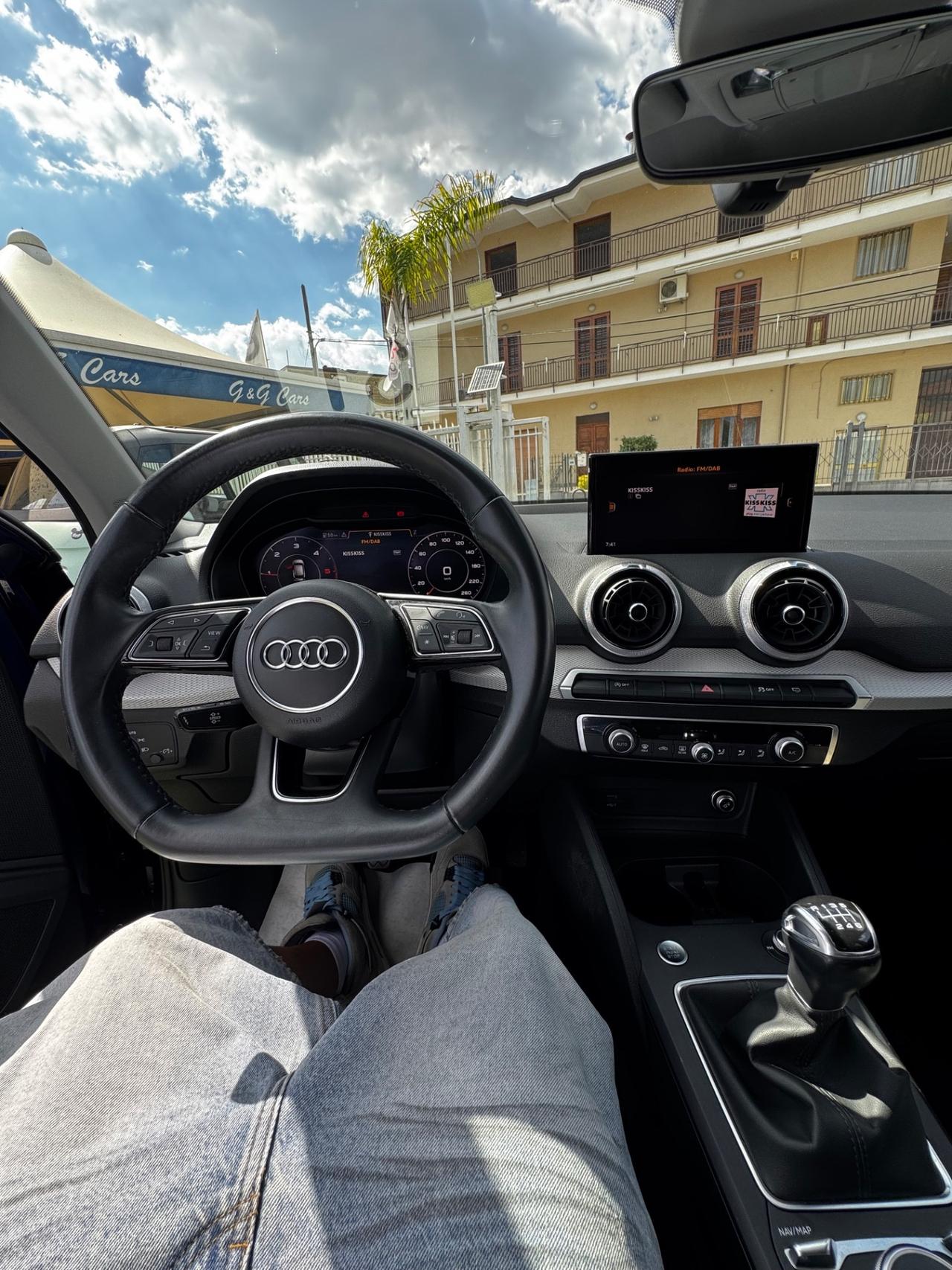 Audi Q2 30 TDI Identity Black