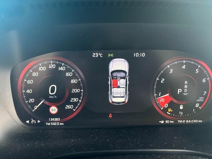 Volvo XC40 B4 AWD Geartronic Momentum Pro