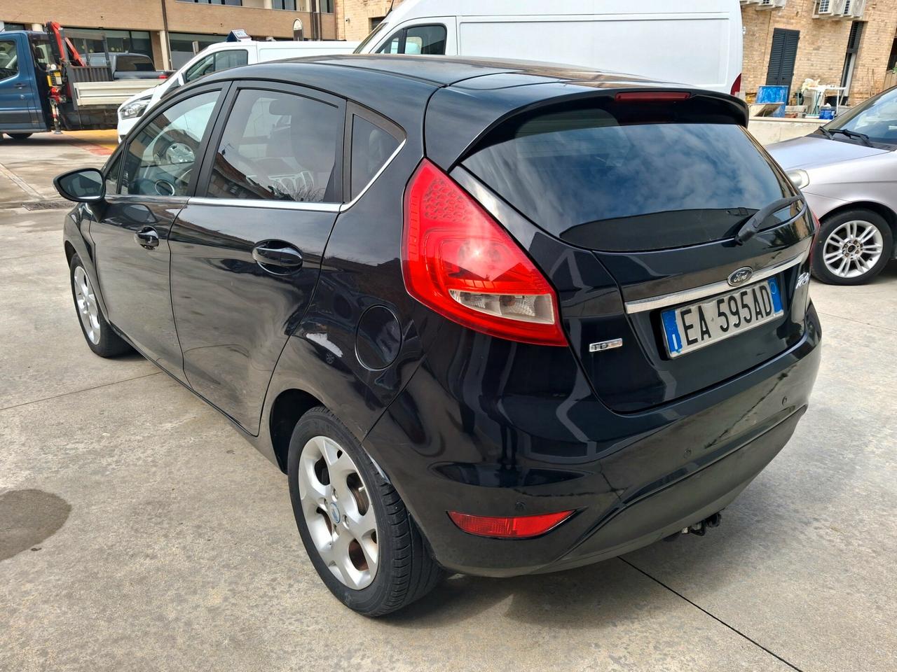 Ford Fiesta Fiesta+ 1.4 TDCi 68CV 5 porte