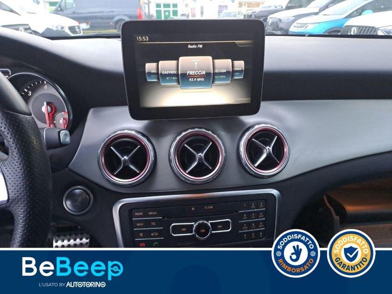 Mercedes-Benz GLA 200 D (CDI) PREMIUM 4MATIC AUTO