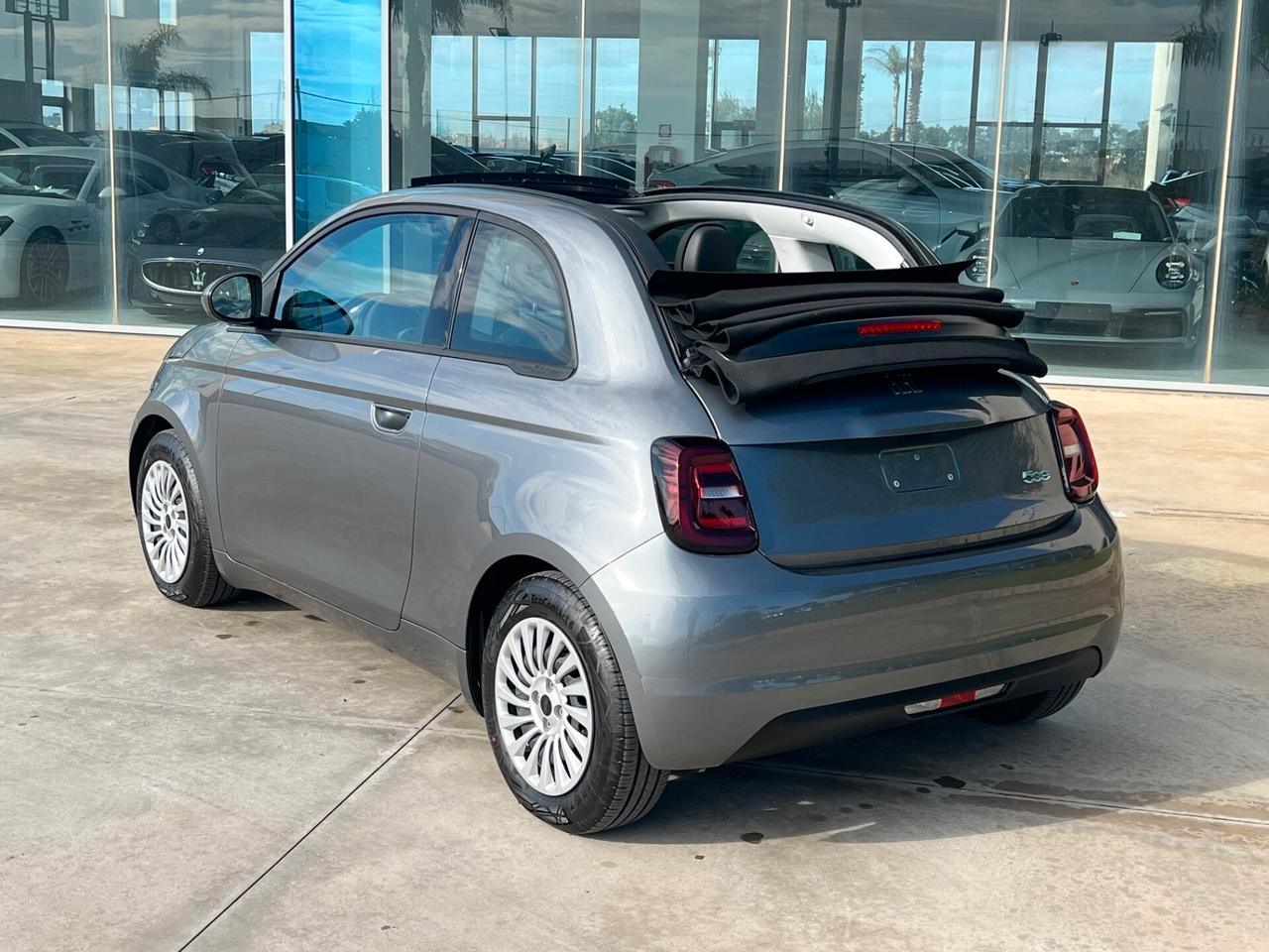 Fiat 500e Cabrio offerta T-Stock prezzo imperdibile