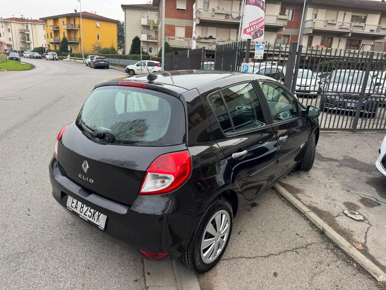 Renault Clio 1.2 16V 5 porte GPL Dynamique