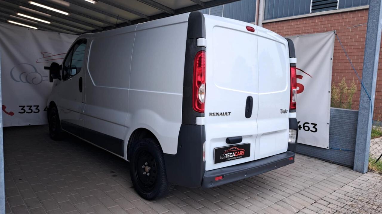 Renault Trafic T27 2.0 dCi/115 PC-TN Furgone DPF