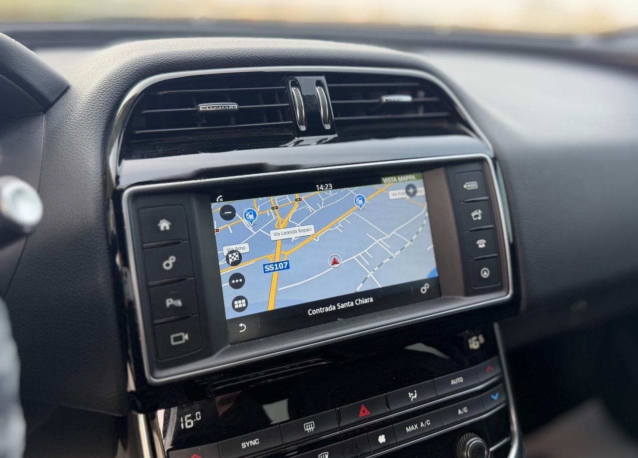 Jaguar XE 2.0 D Turbo 180CV aut. R-Sport