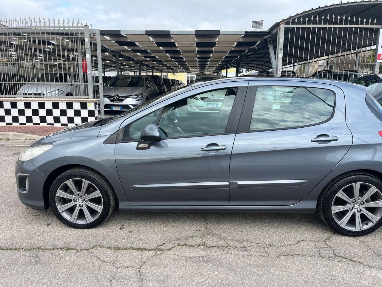 Peugeot 308 2.0 HDi 150CV 5p. Allure Unipro 2011