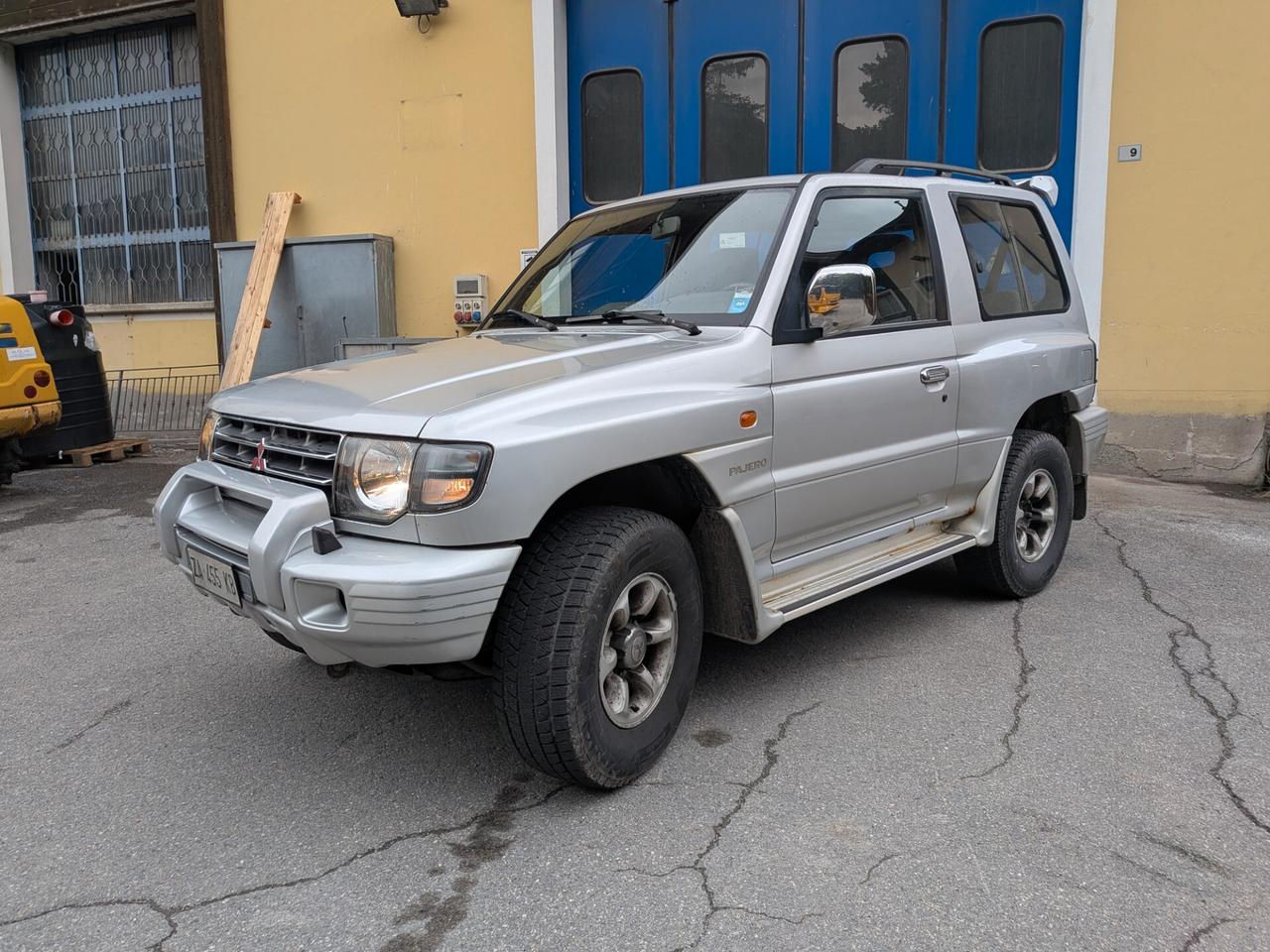 Mitsubishi Pajero 2.5 TDI Metal-top S.S. GLS Target