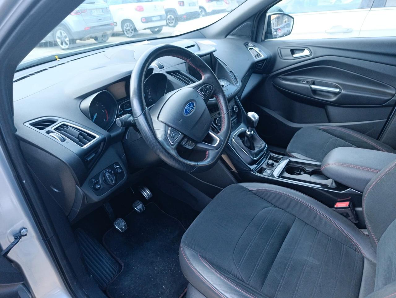 Ford Kuga 2.0 TDCI 120 CV S&S 2WD Powershift ST-Line