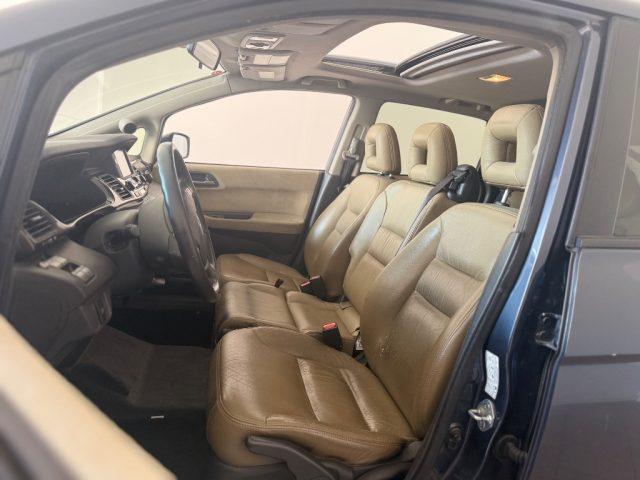 HONDA FR-V 1.8 16V i-VTEC Executive Navi LH