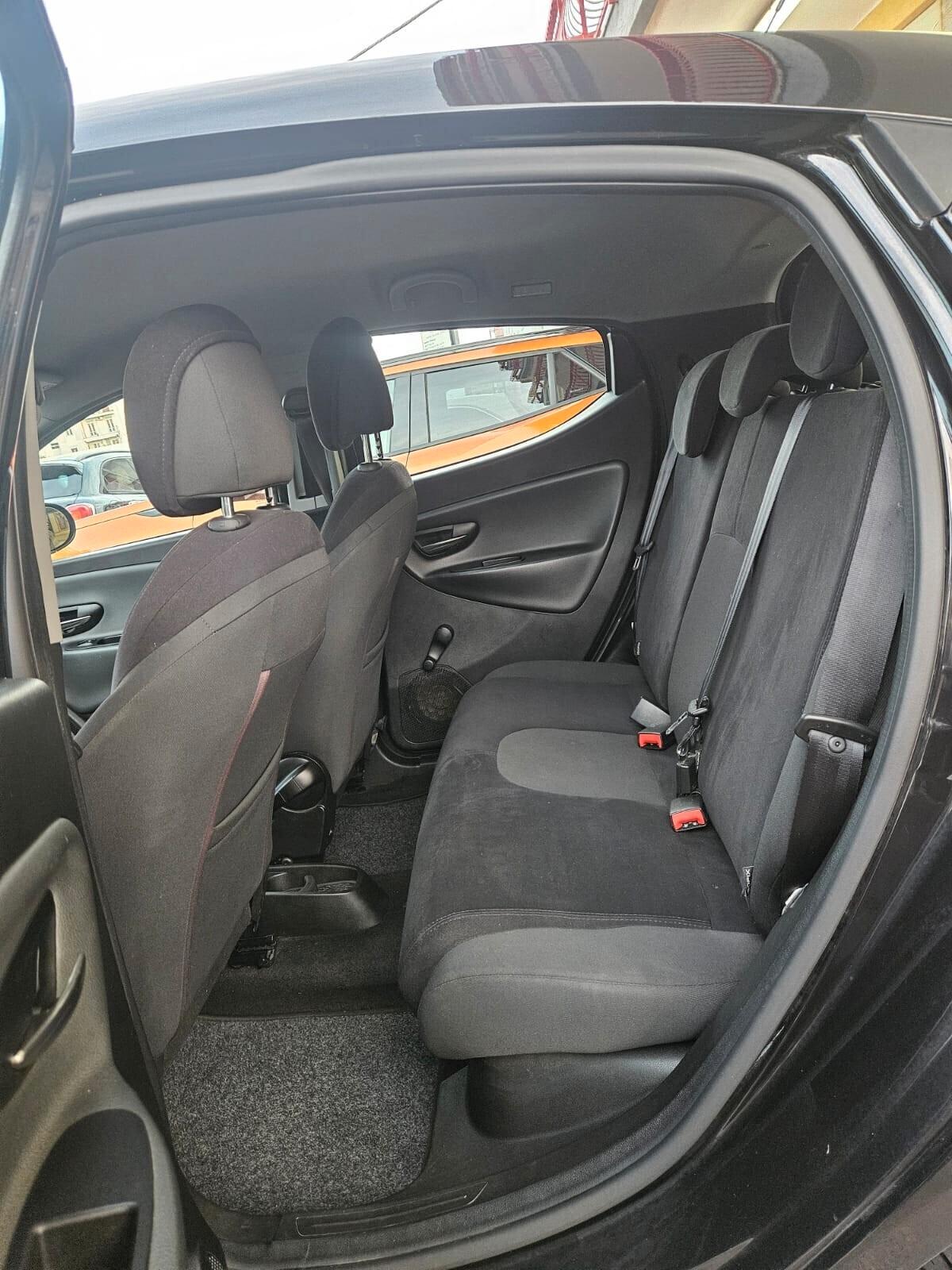 Lancia Ypsilon AUTOMATICA 900 benz 85cv