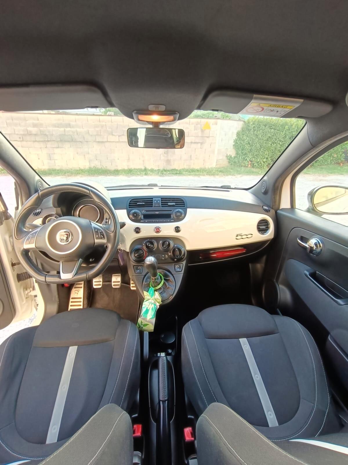 Abarth 595 C 1.4 Turbo T-Jet 140 CV