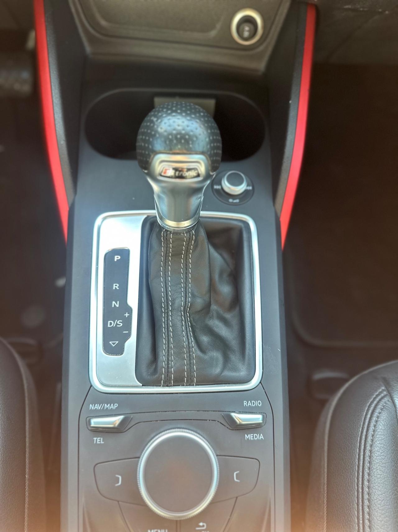 Audi Q2 30 TDI S line Edition