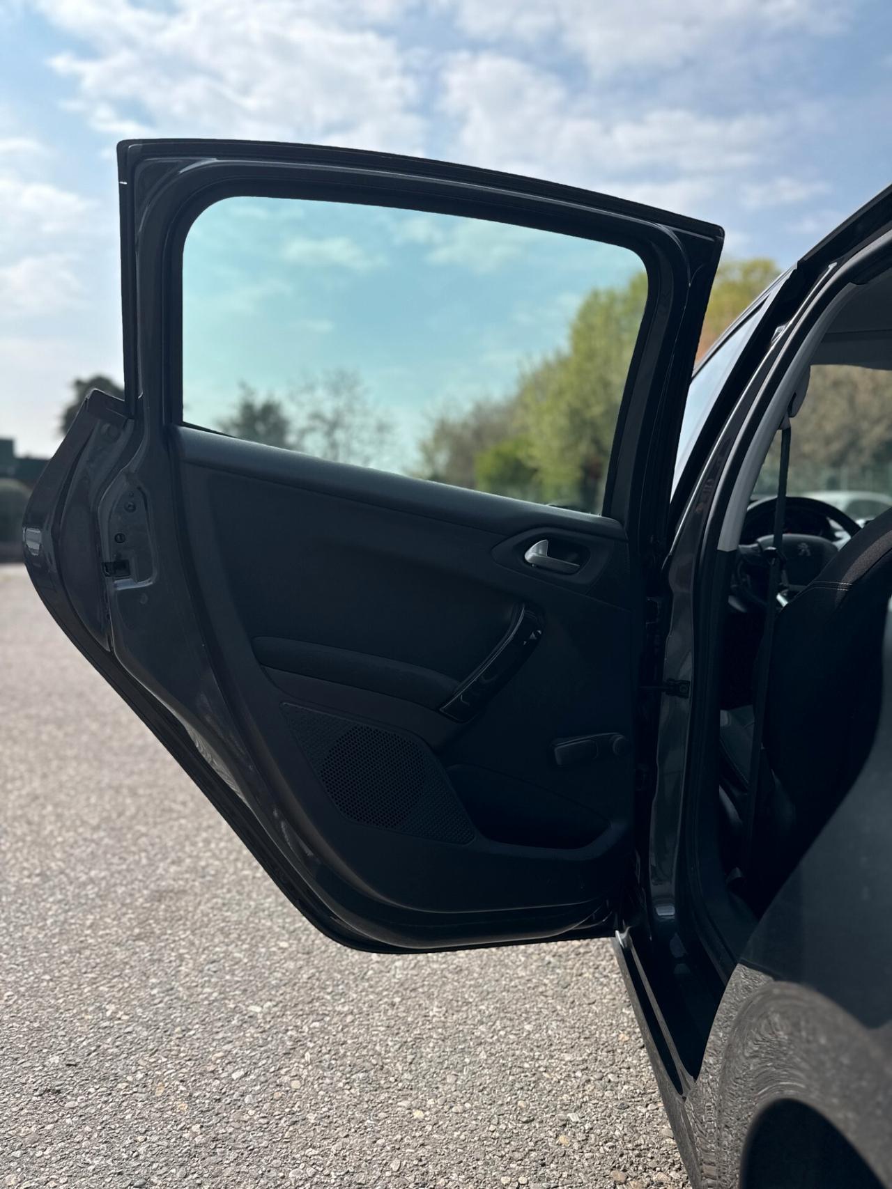 Peugeot 208 1.2 Benz *UNICO proprietario*Cinghia NUOVA