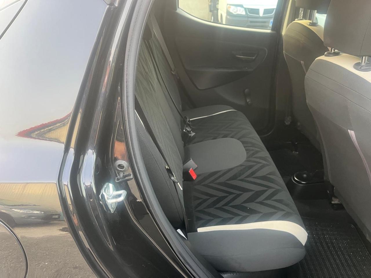 Lancia ypsilon-1.2 benz-full-11/2016