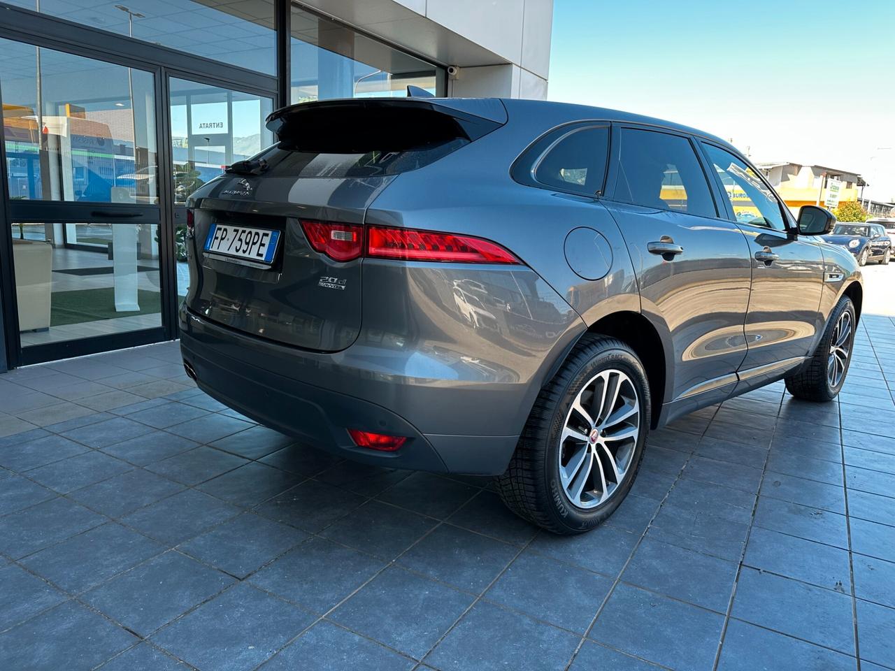Jaguar F-Pace 2.0 D 180 CV AWD Portfolio