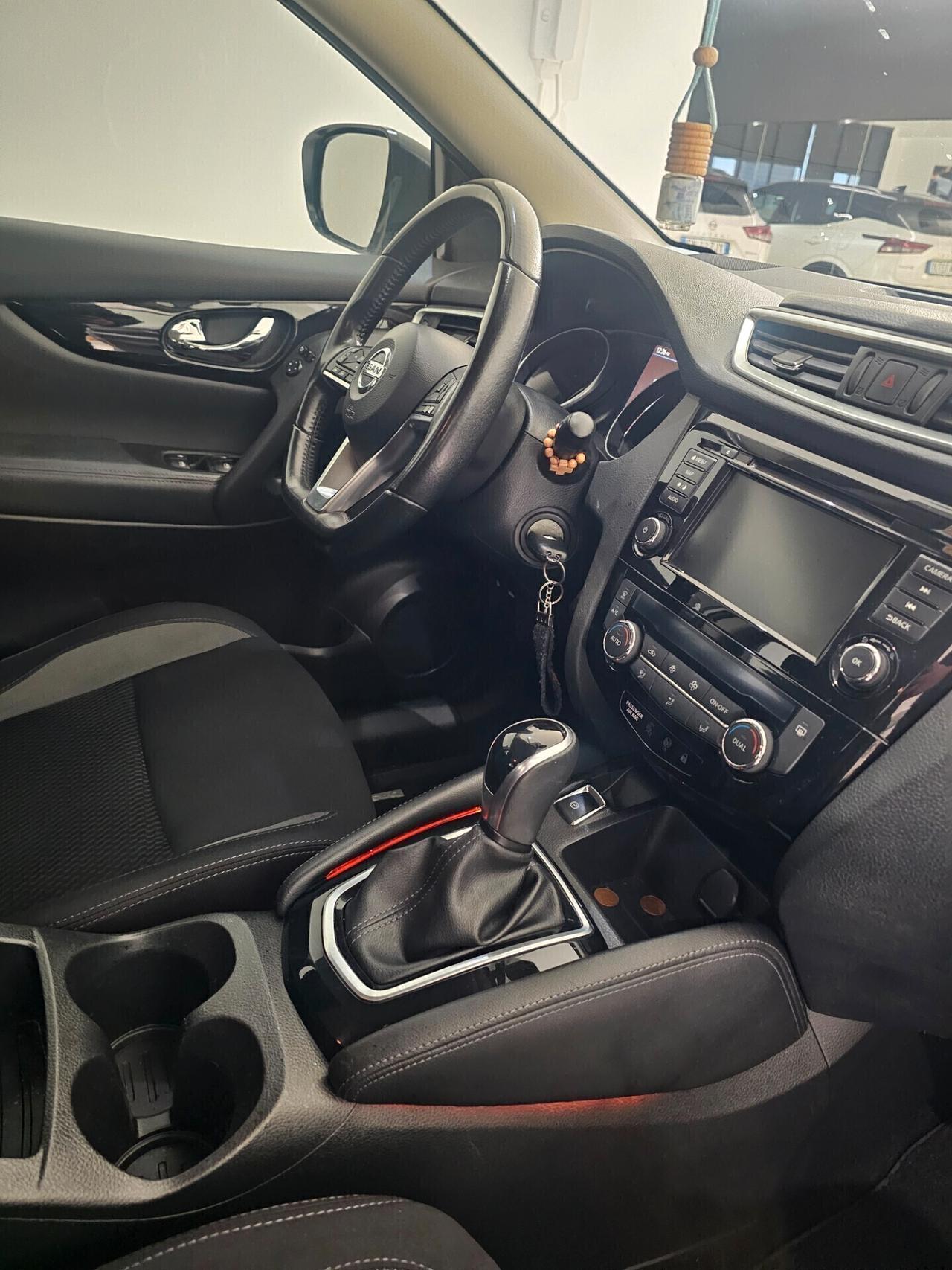 Nissan Qashqai 1.5 dCi N-Connecta